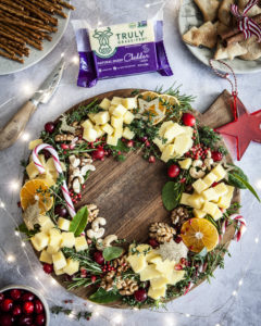holiday cheese wreath