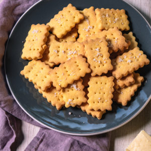 cornmeal-crackers