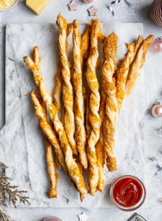 cheese straws with ketchup