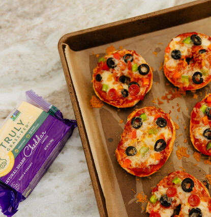 tray full of pizza bagels made with TFF cheese
