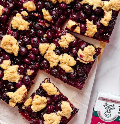 blueberry crumble bars