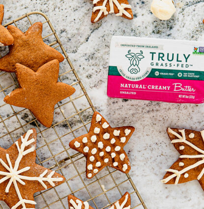 gingerbread cookies and natural creamy butter