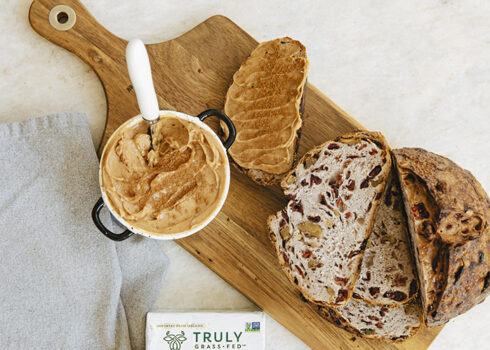 honey cinnamon compound butter and bread
