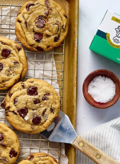 chocolate chip cookies